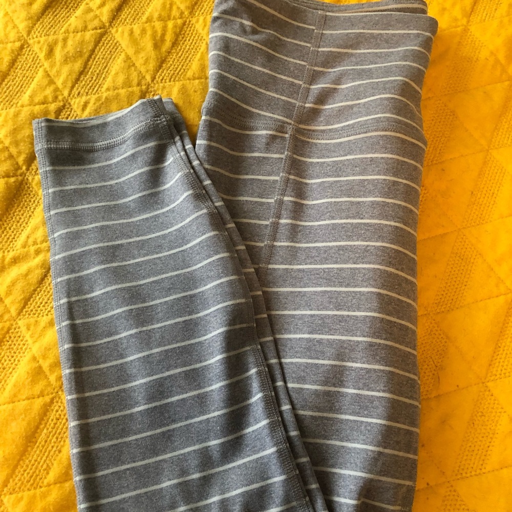 Athleta Powervita 7/8 legging
